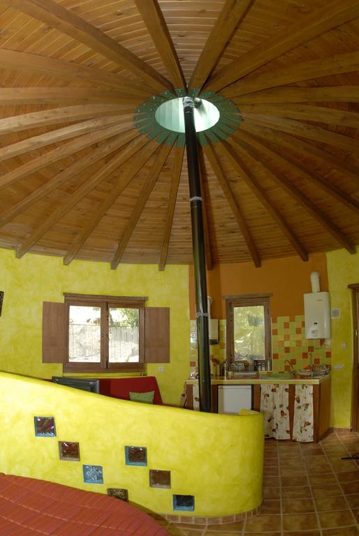 Apartamentos Rurales Ecopangea Valverde de la Vera Bilik gambar